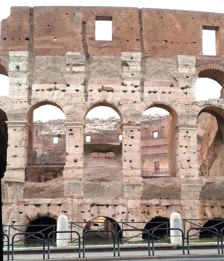 Teatime Al Colosseo Rome Exterior photo